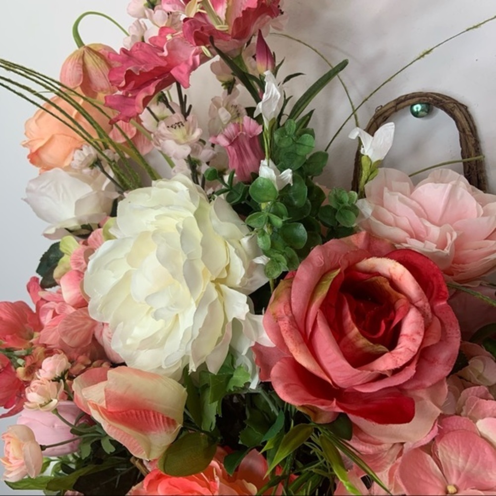 New Spring Year Round Designer Unique Pink Umbrella Door Wall Wreath Home Decor - Picture 8 of 13